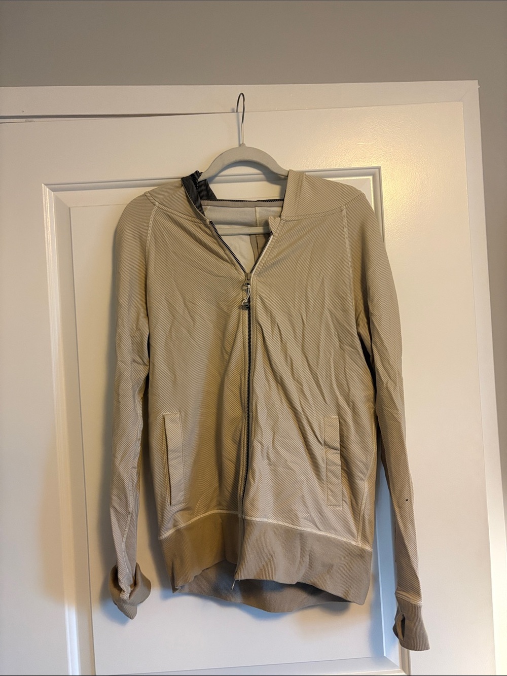 Men's Beige Zip-Up Lightweight Jacket